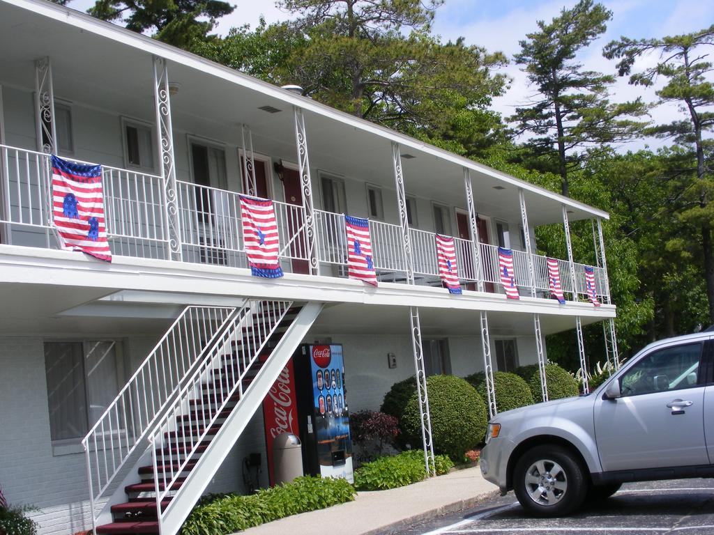 Riviera Motel Mackinaw City Exterior foto