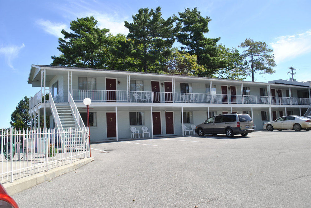 Riviera Motel Mackinaw City Exterior foto