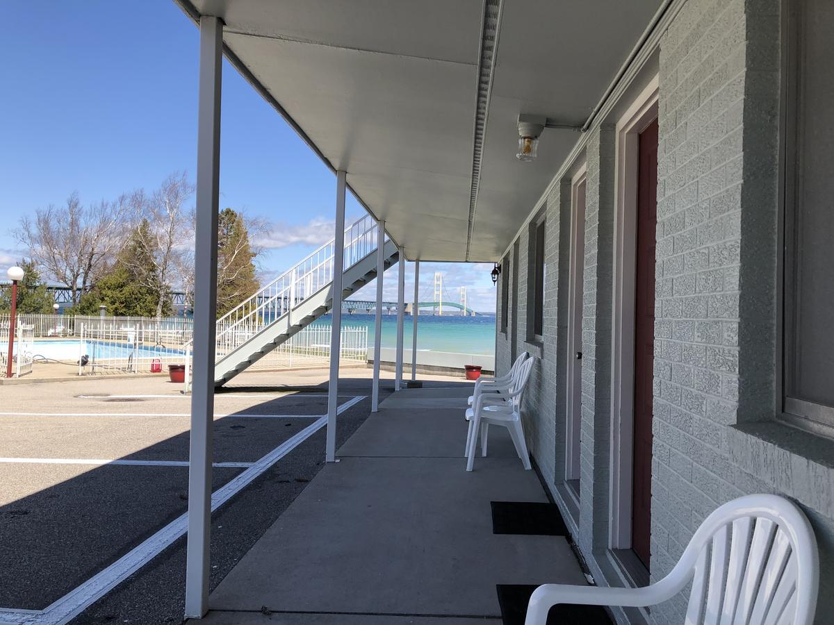 Riviera Motel Mackinaw City Exterior foto